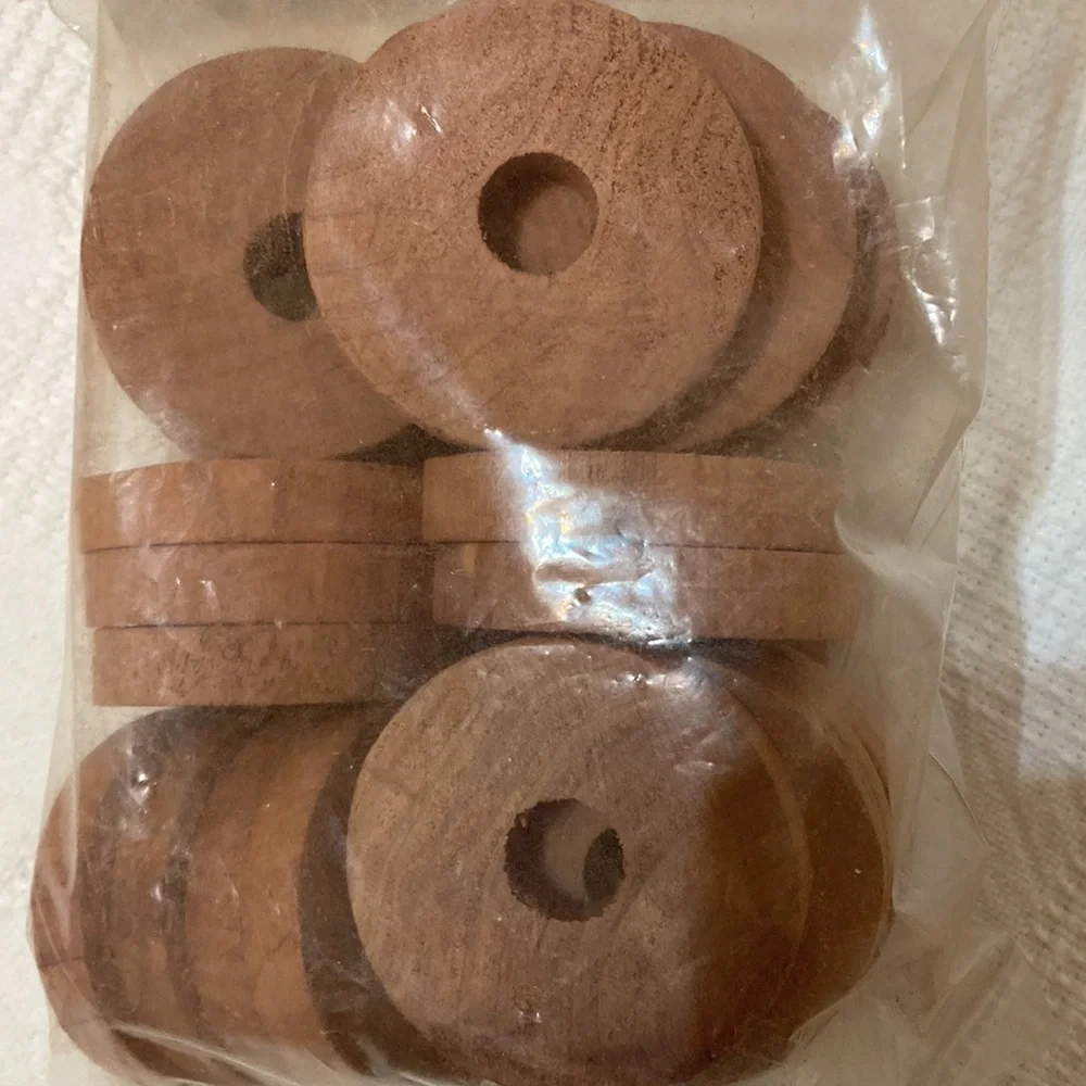 CEDAR BRAND NEW HANGER RINGS